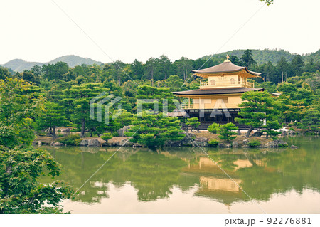 京都・金閣寺 92276881