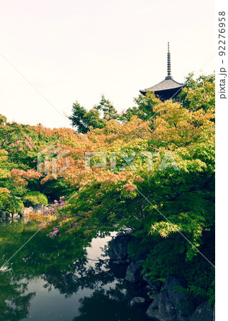 京都・東寺 92276958