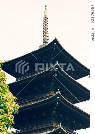 京都・東寺 92276967