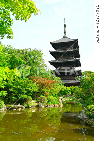 京都・東寺 92277021