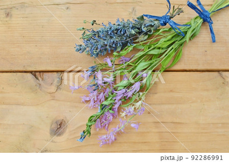 ドライフラワースワッグ ももいろ ラベンダー ラベンダー ドライ