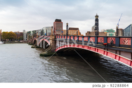 Lambeth Bridge, London, UK Lambeth Bridge, London, UK 92288864