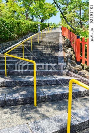 京都 建勲神社の石段 92291435