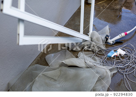 網戸の張替え　DIY　洗い 92294830