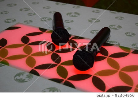 カラオケイメージ カラオケイメージ 92304956