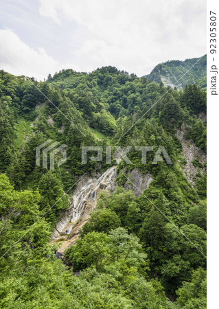白山白川郷ホワイトロード「姥ヶ滝」 92305807