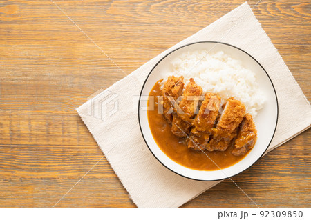 カツカレー 92309850
