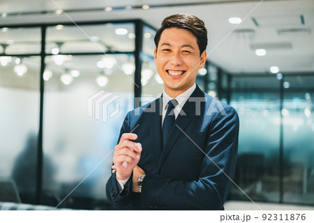 ビジネスパーソン 92311876