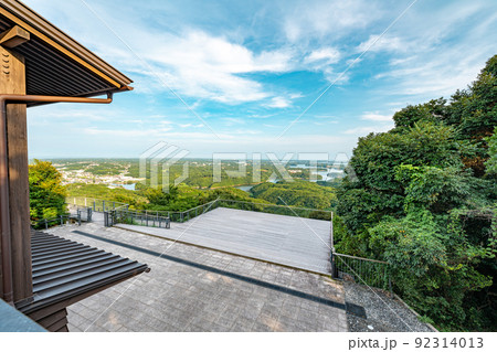 夏の17時頃の横山展望台 92314013