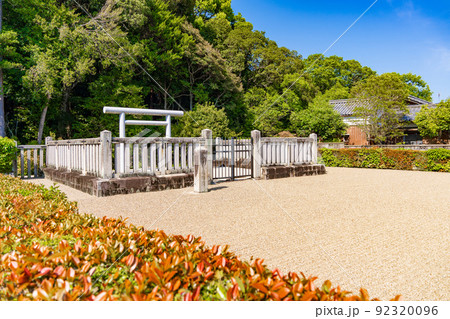 奈良県奈良市　平城天皇陵　楊梅陵 92320096