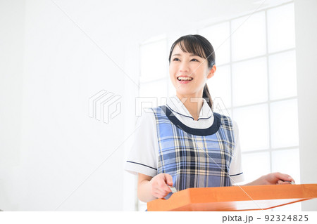 介護士さんの求人などに使いやすい配膳のイメージ 介護士さんの求人などに使いやすい配膳のイメージ 92324825