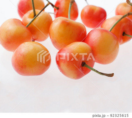 チェリー 92325615