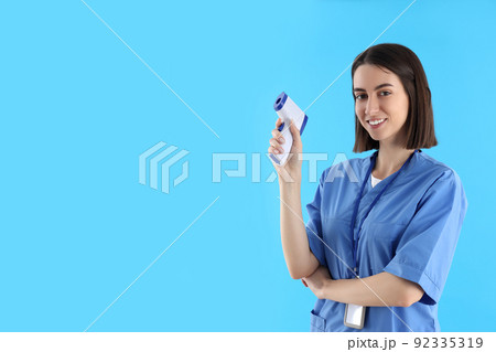 Concept of healthcare worker with young woman, space for text Concept of healthcare worker with young woman, space for text 92335319