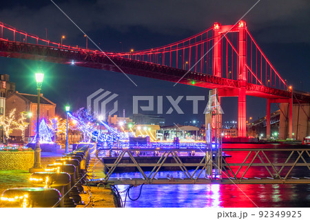 《福岡県》若戸大橋の夜景・北九州市 《福岡県》若戸大橋の夜景・北九州市 92349925