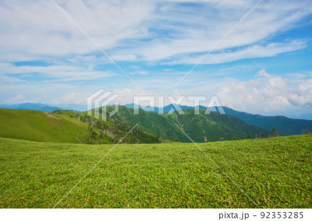 徳島県　剣山 92353285