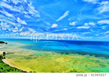 沖縄の海 92365027