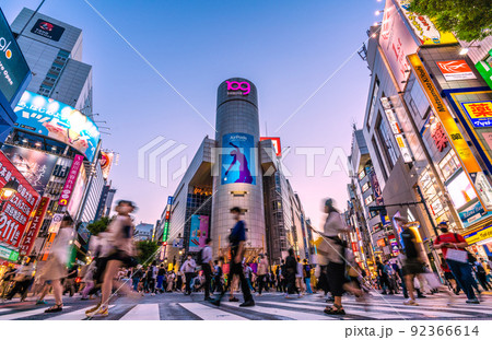 日本の東京都市景観 19万超全国・東京3万超、過去最多。BA.5…渋谷109前も大人流＝7月22日 92366614