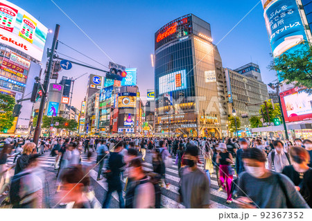 日本の東京都市景観 19万超全国・東京3万超、過去最多。BA.5の悪夢…渋谷は脅威の人流＝7月22日 92367352