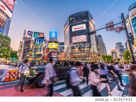 日本の東京都市景観 19万超全国・東京3万超、過去最多。BA.5の悪夢…渋谷は脅威の人流=7月22日 日本の東京都市景観 19万超全国・東京3万超、過去最多。BA.5の悪夢…渋谷は脅威の人流=7月22日 92367432