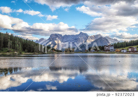 Lake misurina and mount sorapis 92372023