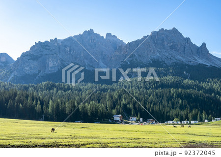 Tre Cime Lavaredo Panoramic Vista Tre Cime Lavaredo Panoramic Vista 92372045