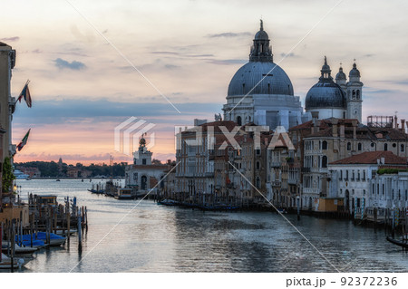 Accademia Bridge Sunrise View 92372236