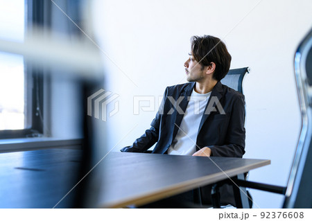 ビジネスパーソン 92376608