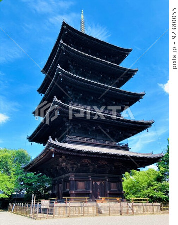 京都　東寺　唯一残る平安京の遺構　創建からおよそ1200年　世界遺産に登録 92380055