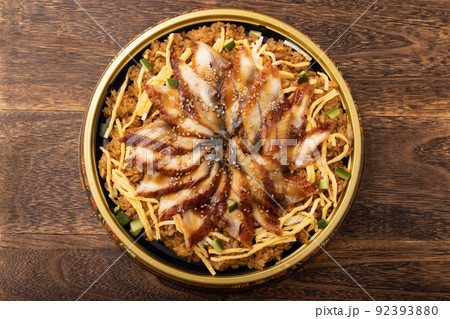 うなぎの炊き込みご飯 92393880