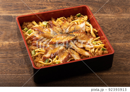 うなぎの炊き込みご飯 うなぎの炊き込みご飯 92393913