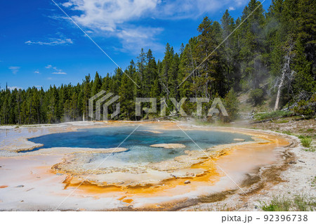 Sunny view of the landscape of Solitary Geyser Sunny view of the landscape of Solitary Geyser 92396738