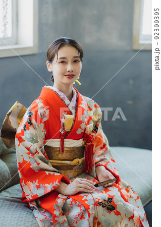 赤い引き振袖 大振袖 婚礼 赤い引き振袖 大振袖 婚礼 92399395