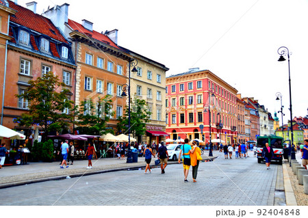 ポーランド・ワルシャワ歴史地区（スタレ・ミアスト） 92404848
