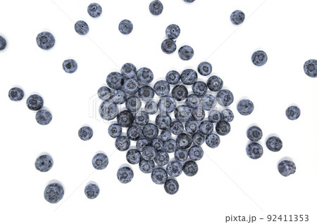 Blueberry isolated on white background. Ripe fresh blueberry  92411353