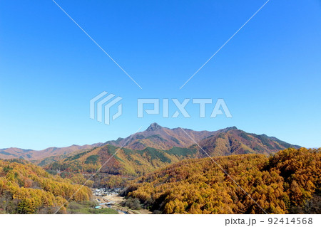 麗しき八ヶ岳　　　　晩秋の野辺山高原 92414568