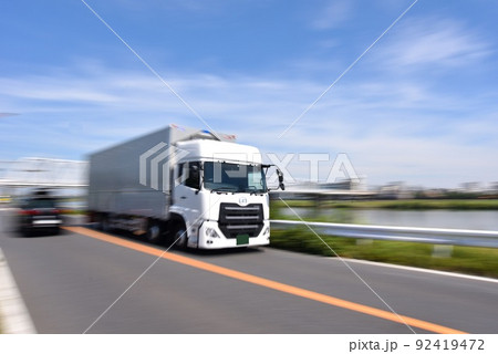 大型トラック 物流 イメージ 大型トラック 物流 イメージ 92419472