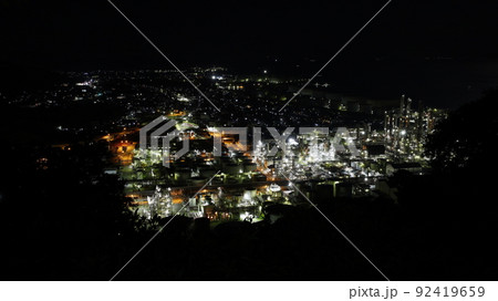 ENEOS和歌山製油所の夜景、北側の山から撮影 92419659