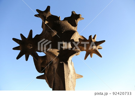 アントニ・ガウディ　サグラダ・ファミリア  92420733