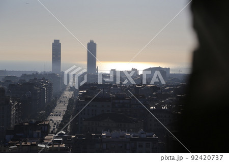 アントニ・ガウディ　サグラダ・ファミリア から見える景色 92420737