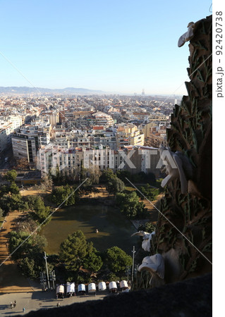 アントニ・ガウディ　サグラダ・ファミリア から見える景色 92420738