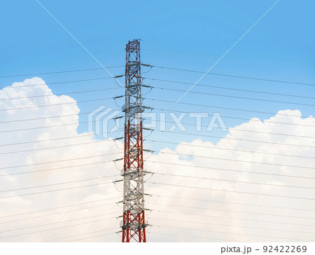 鉄塔　空　雲　電線　夏の風景 92422269