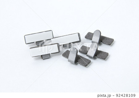 フック、粘着テープ、テープ、DIY、修理、スポンジ、クッション、貼る、両面テープ、金具 92428109