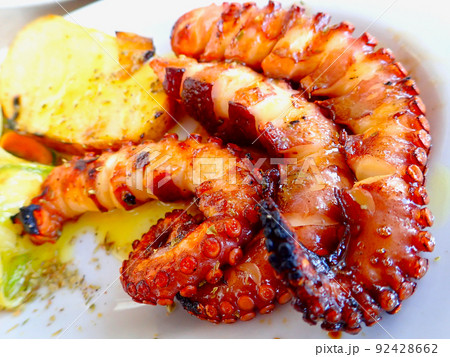 ギリシャ・クレタ島グルメ・イラクリオン・タコのグリル 92428662