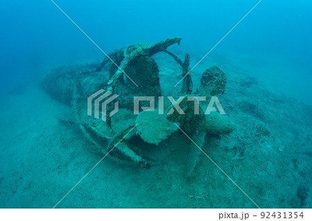小笠原の海に沈む特殊潜航艇 戦跡 小笠原の海に沈む特殊潜航艇 戦跡 92431354