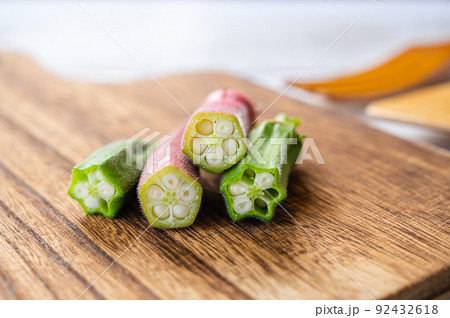 2種類のおくら 2種類のおくら 92432618