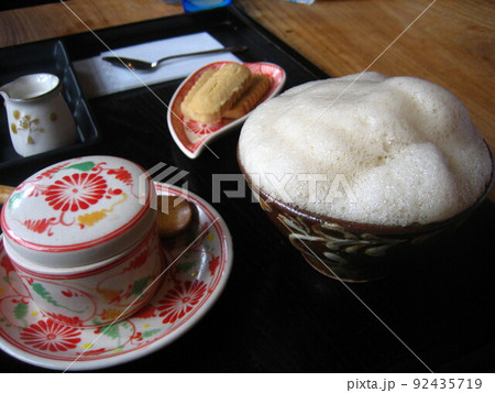 沖縄の伝統的なお茶・ぶくぶく茶 92435719