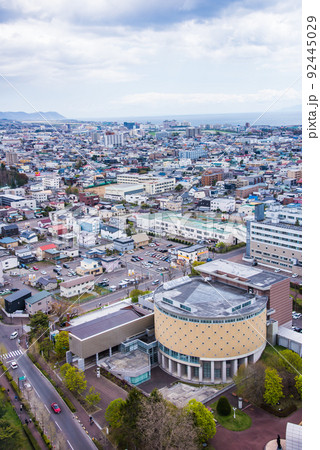北海道。函館・五稜郭タワーから、曇天の函館市街 北海道。函館・五稜郭タワーから、曇天の函館市街 92445029