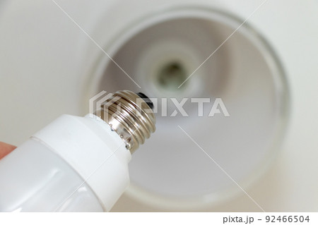照明器具の電球 92466504