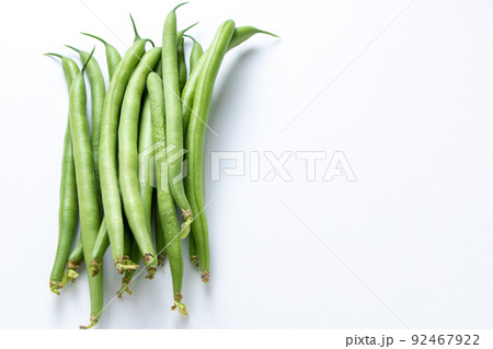 インゲン(サヤインゲン･三度豆)。(白バック) 92467922