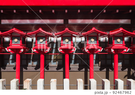 円頓寺商店街の金刀比羅社の赤灯篭 円頓寺商店街の金刀比羅社の赤灯篭 92467962